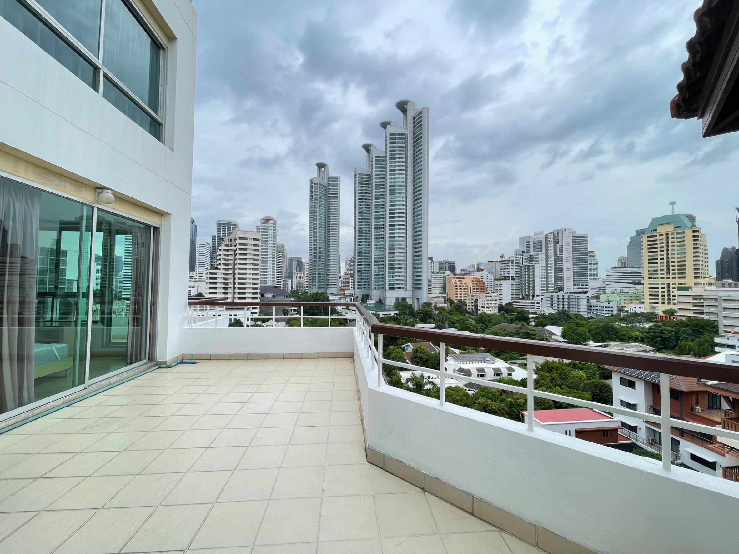 LINE_ALBUM_8A_๒๓๐๘๐๔_1