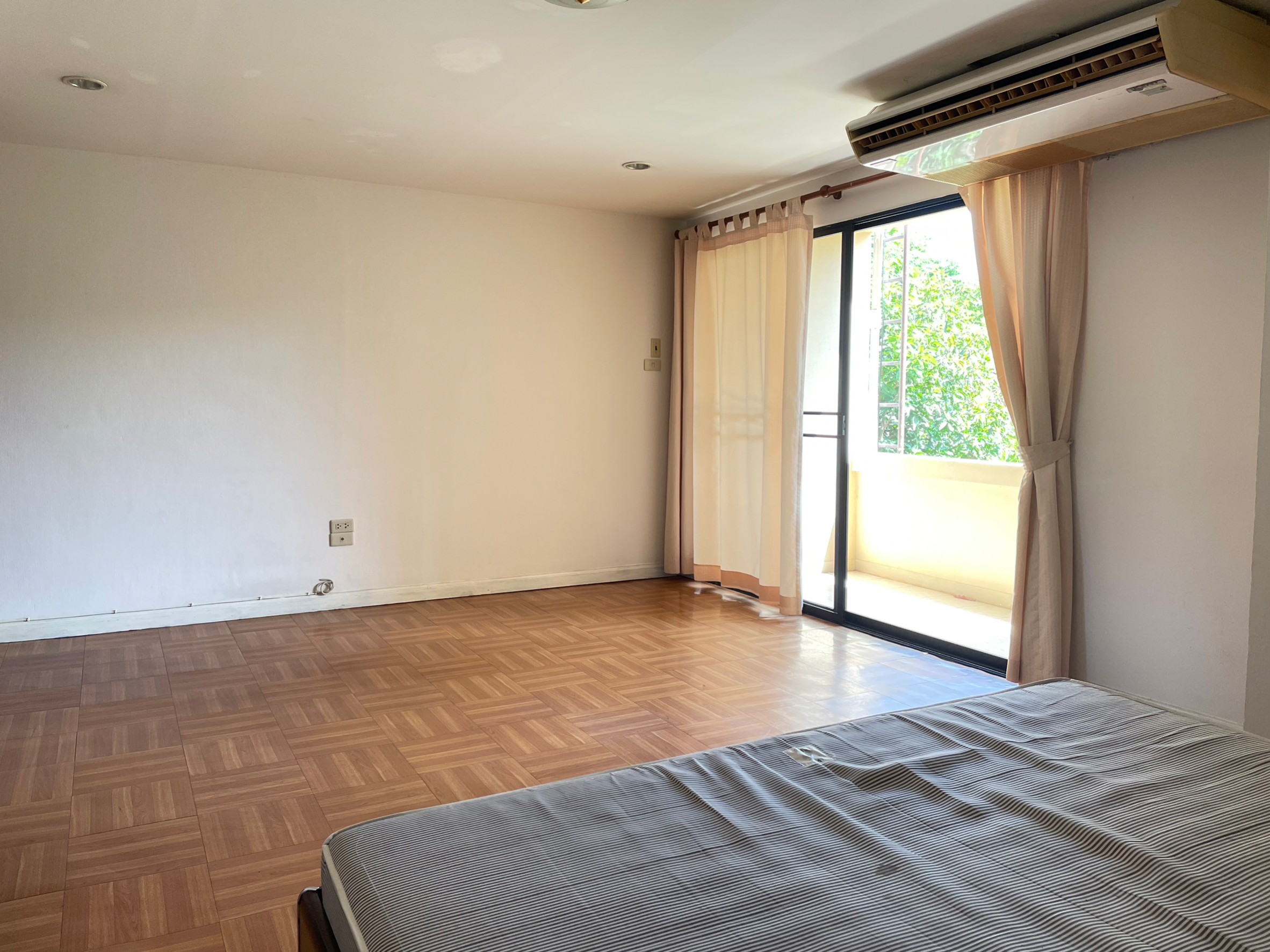 LINE_ALBUM_LC 303_๒๓๐๖๐๒_5